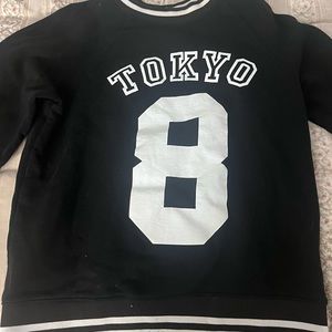 Very comfy Tokyo Pullover Size S/M.